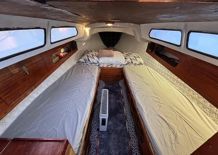 Yacht Kosyak